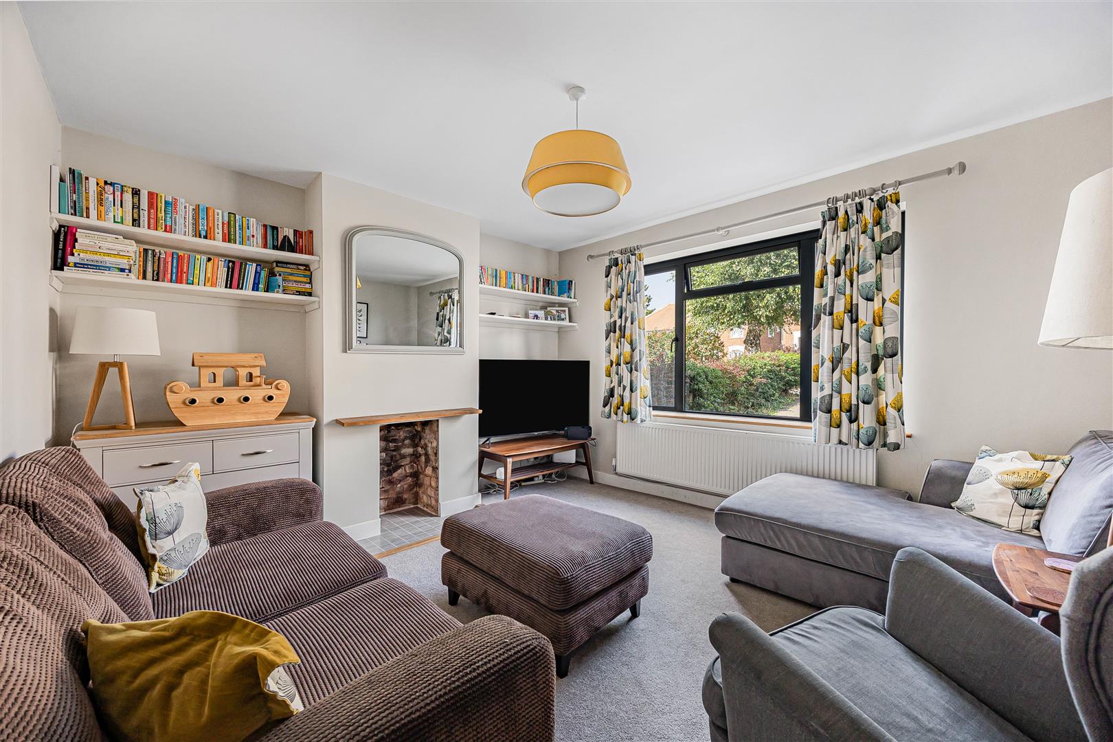 Woodcote Way Caversham Semi-Detached House for sale in Reading