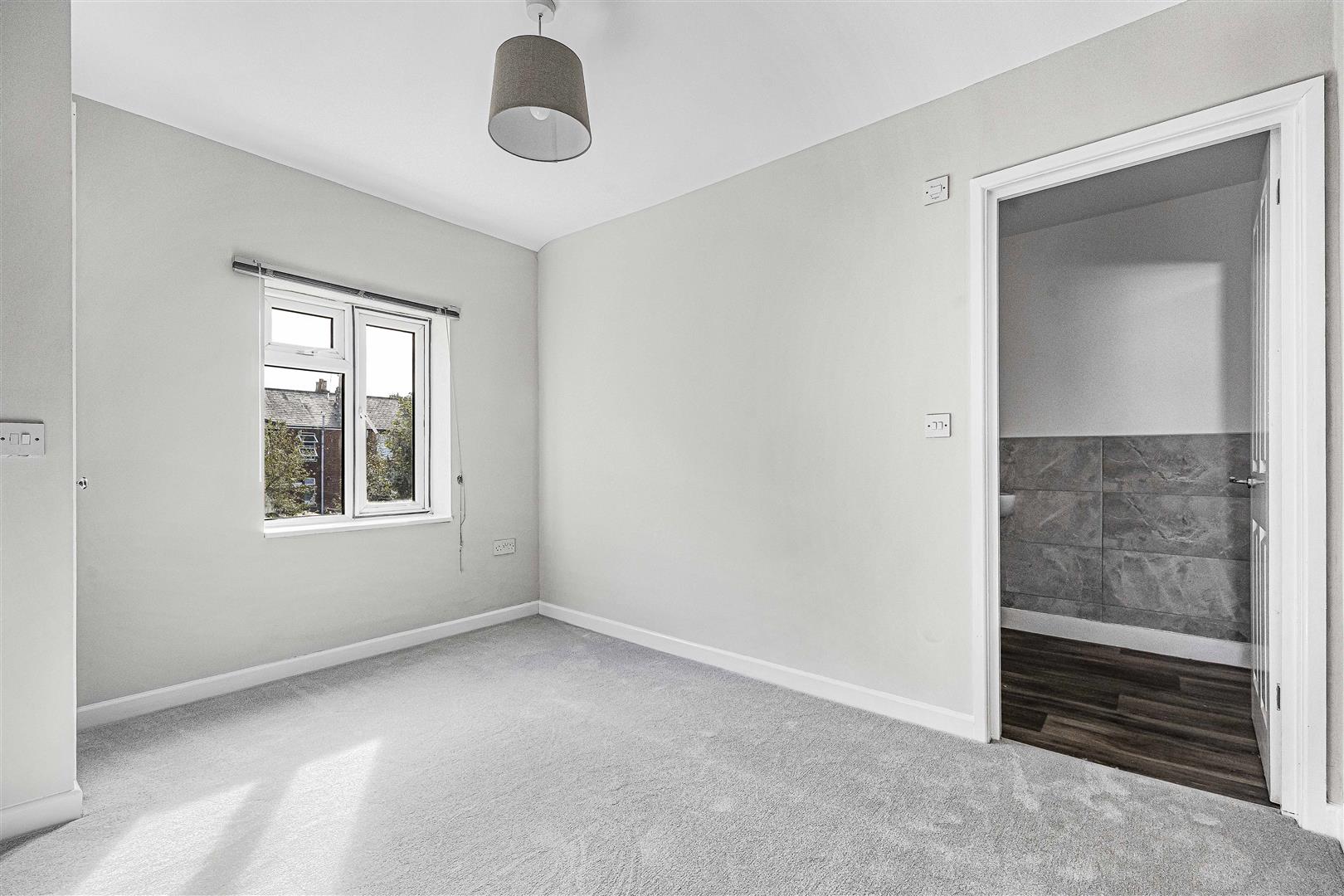 William Street Reading Terraced House for sale in Reading